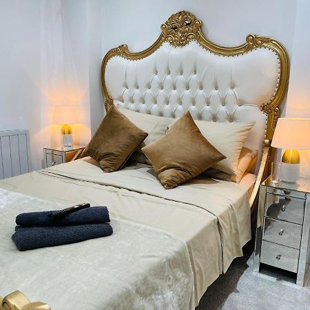 Ferienwohnung Salt Hill Windsor Legoland Eton Heathrow Luxury 2 Bed 1 Bath Free Parking Slough Exterior foto