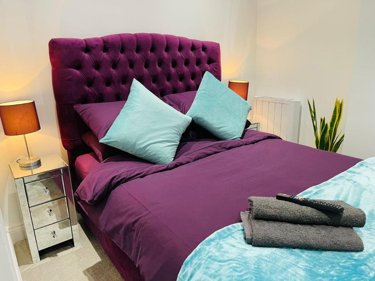 Ferienwohnung Salt Hill Windsor Legoland Eton Heathrow Luxury 2 Bed 1 Bath Free Parking Slough Exterior foto