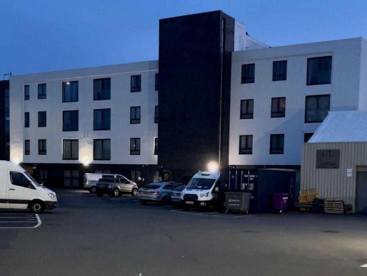 Ferienwohnung Salt Hill Windsor Legoland Eton Heathrow Luxury 2 Bed 1 Bath Free Parking Slough Exterior foto